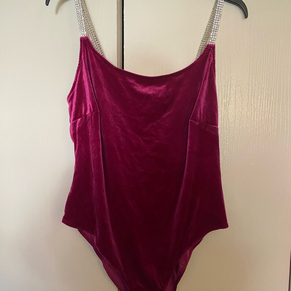 NWT Women’s bodysuit